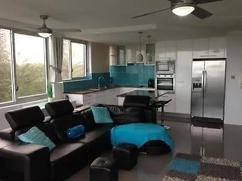 Amira Apartments Main Beach Australia